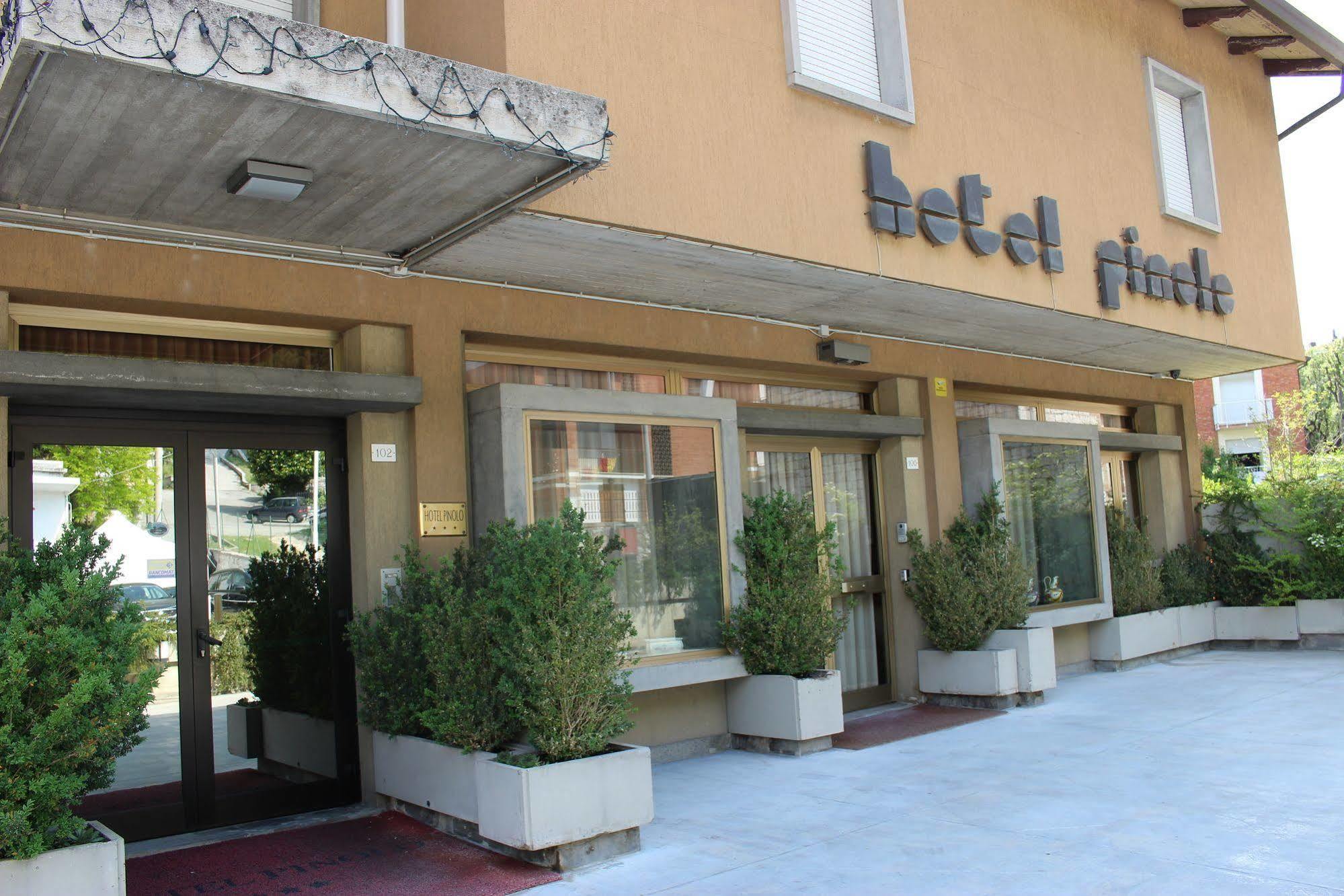 Hotel Pinolo Gubbio Exterior photo
